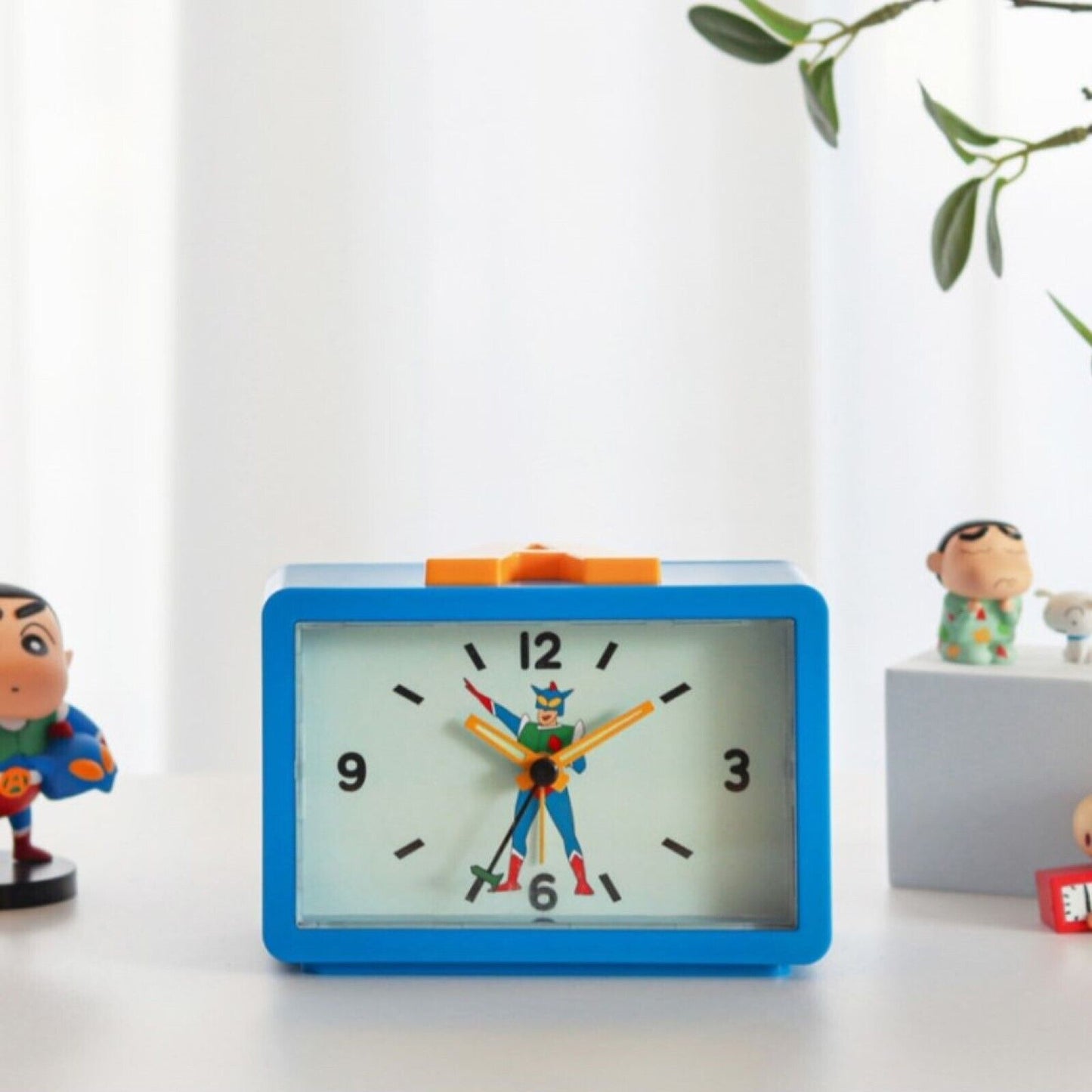 Crayon Shin Chan Action Kamen Silent Desk Small Alarm Clock Animation