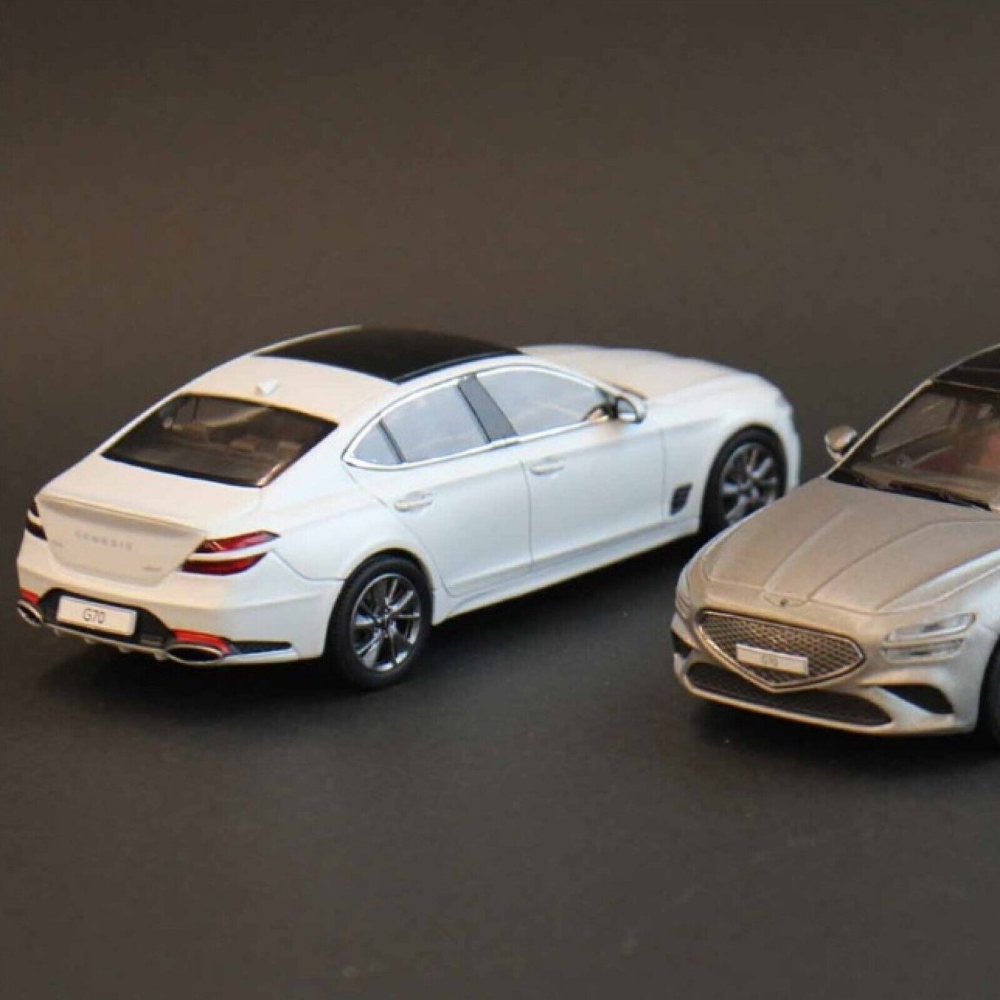 HYUNDAI * Genesis G70 * Miniature Diecast Model Car 1:43