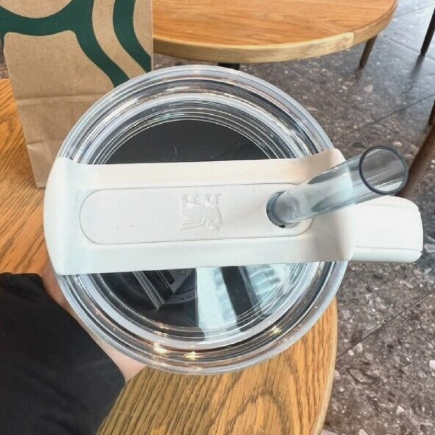 STARBUCKS KOREA 2024 * new year SS Blue Quencher Handle Tumbler 887ml