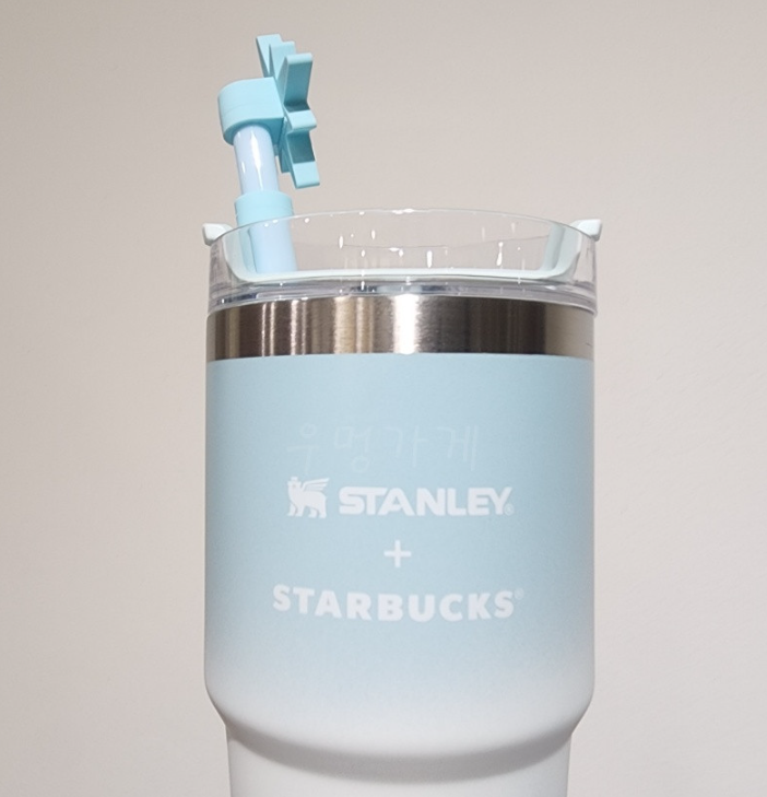 Starbucks Korea 2025 SS Yunseul quencher tumbler 591ml