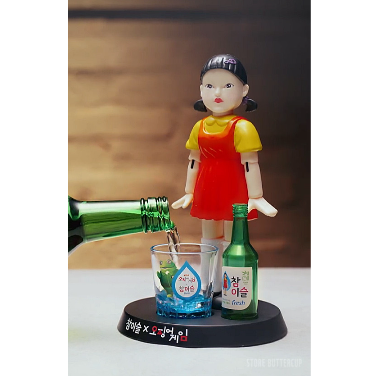 Squid Game Younghee Jinro Chamisul Soju Korean Drinking Game Toy Figure & 1 Cup