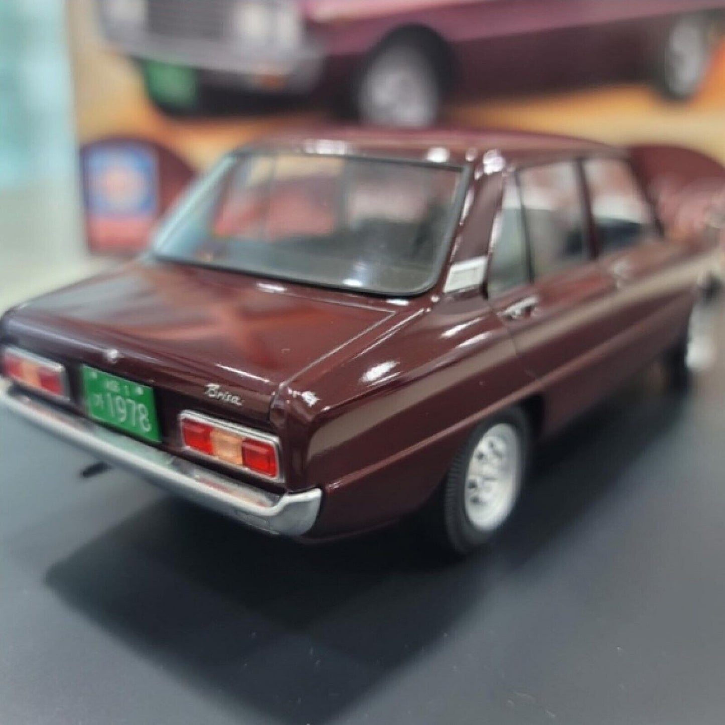 ACADEMY 1/24 BRISA Family Car Sedan Retro Edition MCP Hobby Model Kit #15617