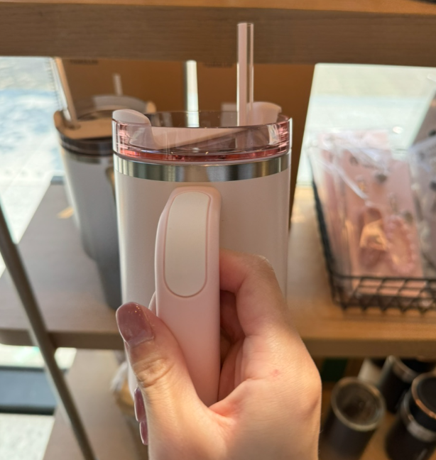 Starbucks Korea 2024 * SS Stanley Pink Quencher Tumbler 1183ml