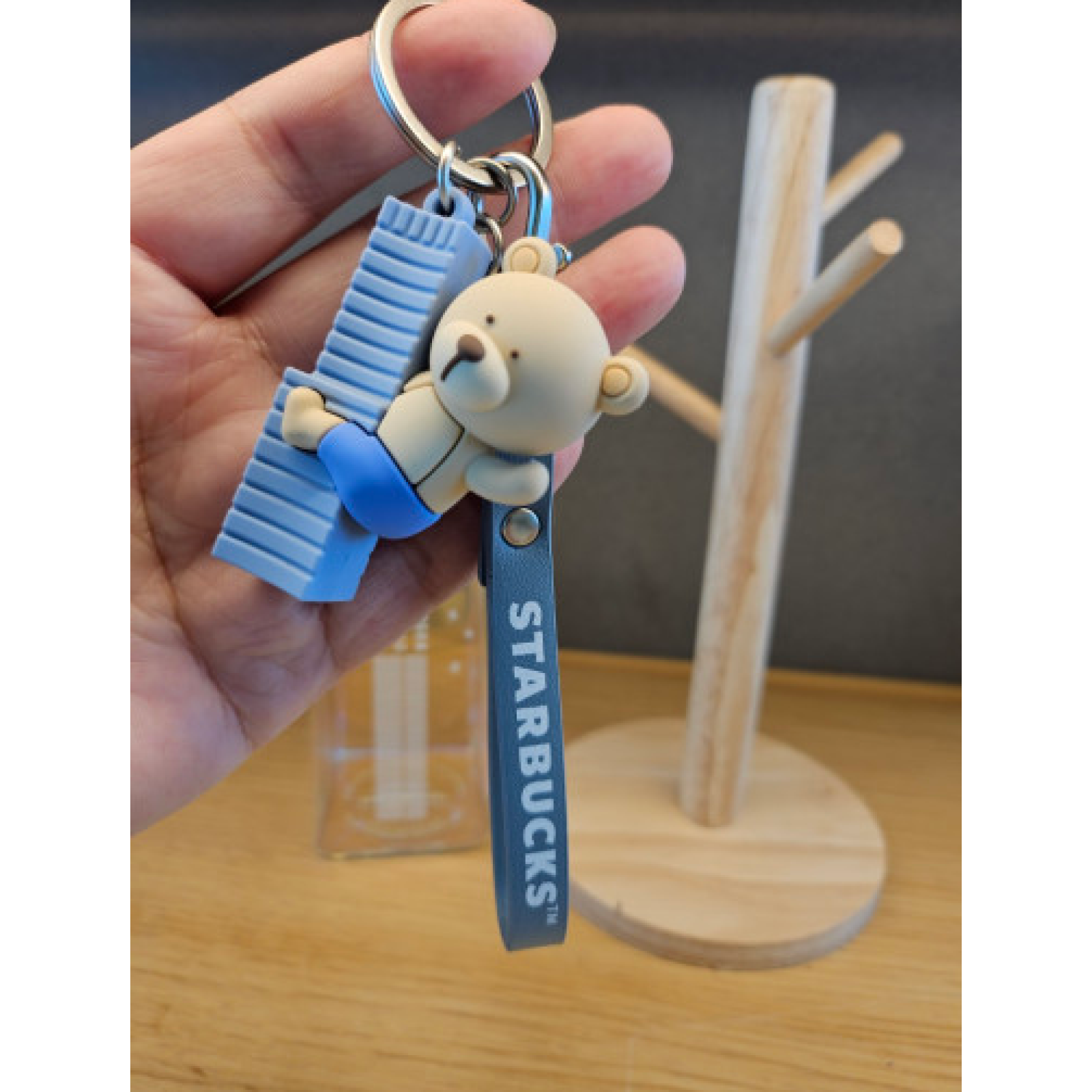 STARBUCKS KOREA 2023 * Haeundae X the sky bearista key chain