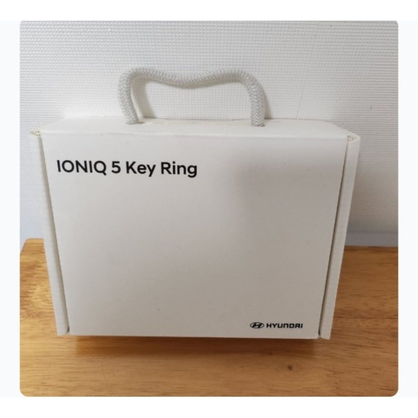 Pixel Key Ring for Hyundai Ioniq 5 Magnetic Key Holder Genuine accessories