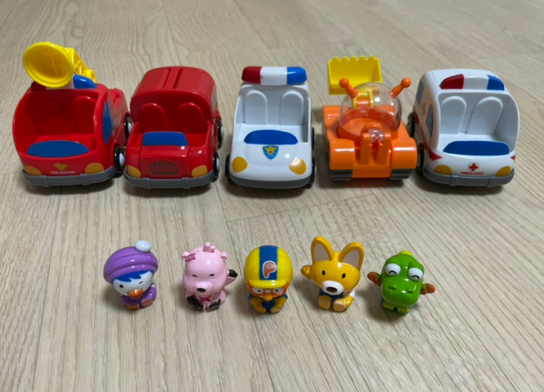 Pororo and Friends 5 Figures and 5 Mini Cars Role play Toy Set - Korea Toys