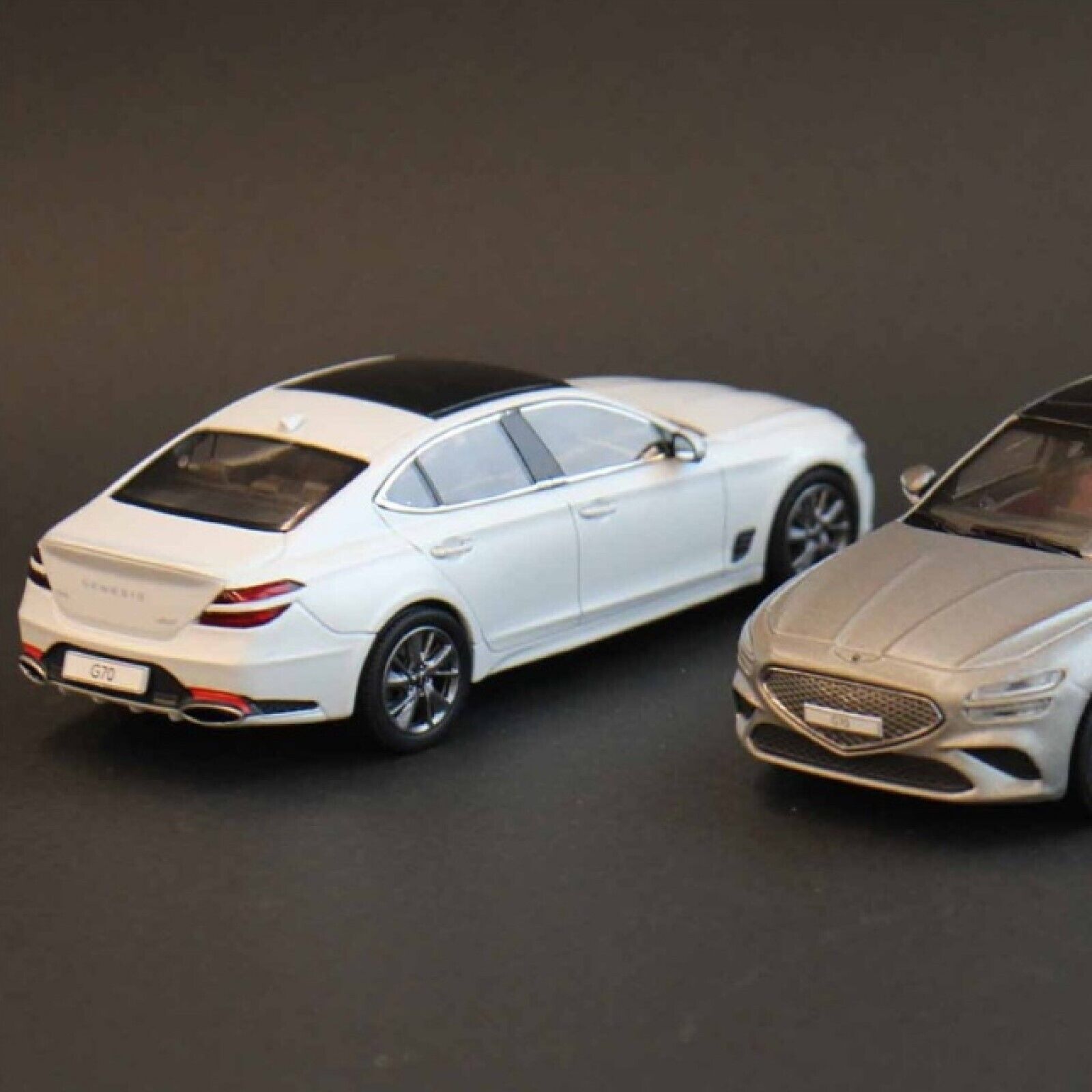 HYUNDAI * Genesis G70 * Miniature Diecast Model Car 1:43