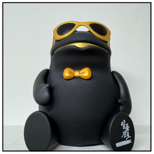 Hite Jinro Official Black Frog Toad Toy Figure Black Gold Color Korean Soju