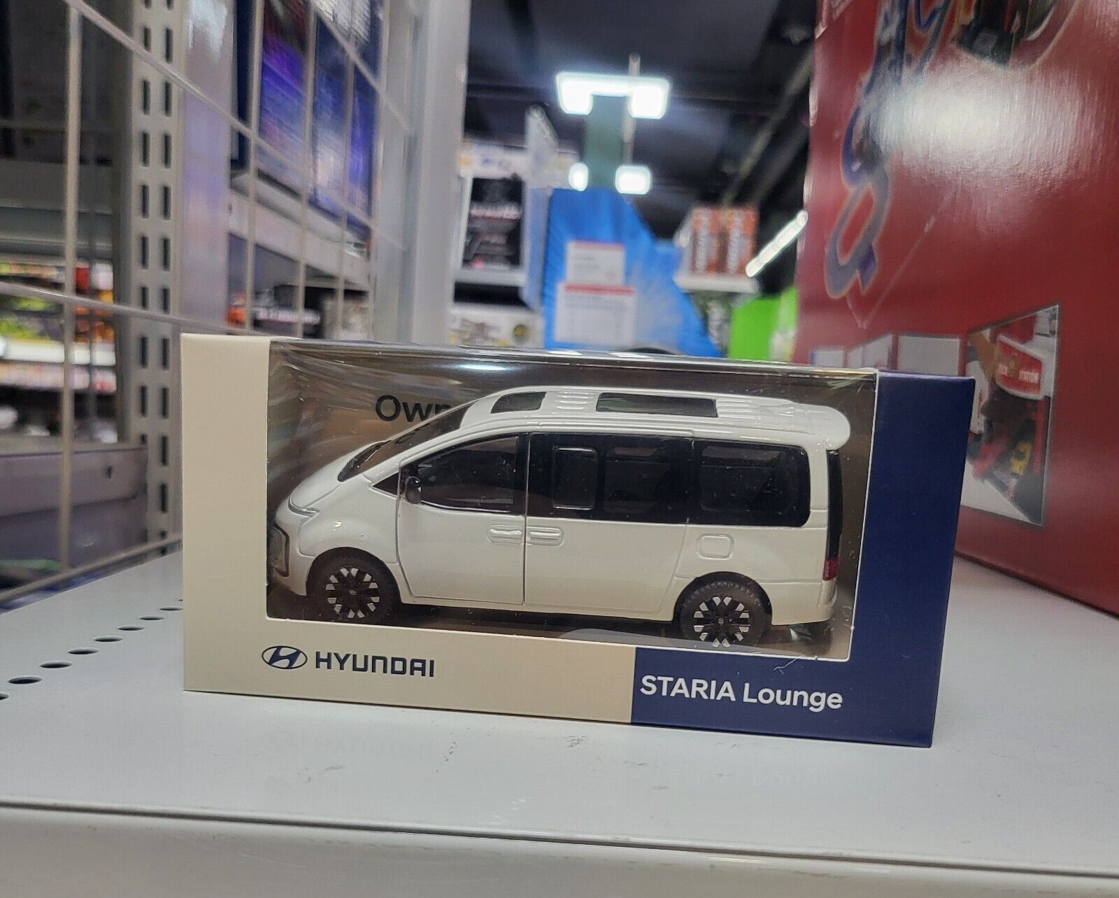 Hyundai Motors Diecast Mini Car * Staria Lounge * 1:38 Scale Miniature Display