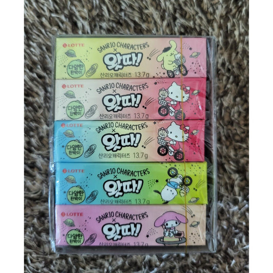 LOTTE WATTA Gum x Sanrio Characters - 13.7g * 25packs (1 BOX) / Korean Snack