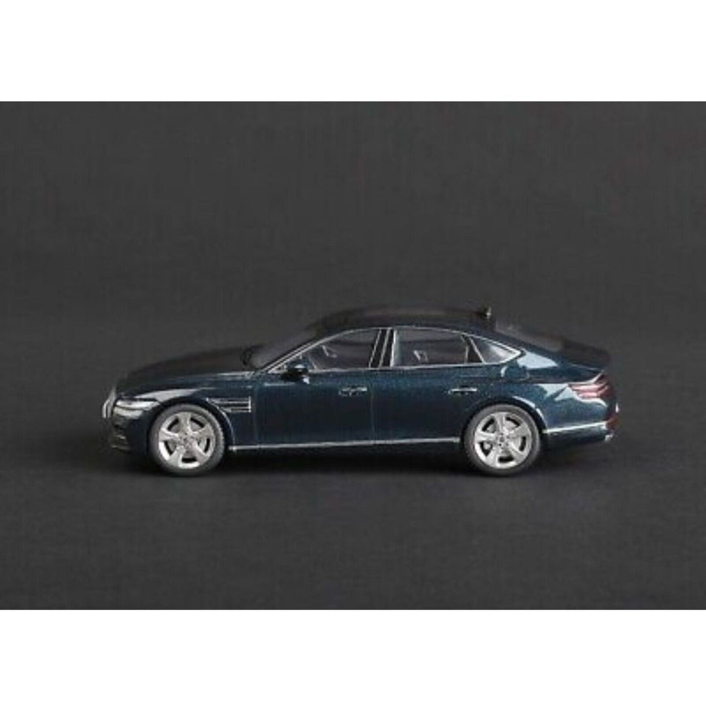 HYUNDAI * Genesis G80 * Miniature Diecast Model Car 1:43