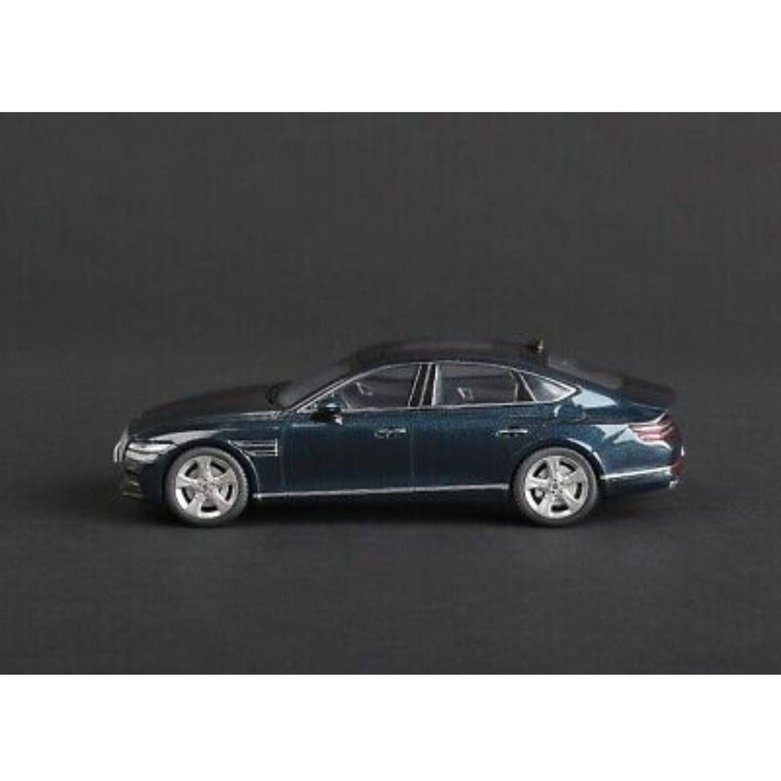 HYUNDAI * Genesis G80 * Miniature Diecast Model Car 1:43